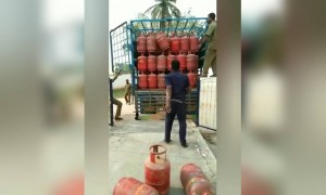 நீ வேற லெவல் பாஸ் !