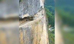 என்னடா இது இவ்ளோ பயங்கரமா இருக்கு !!