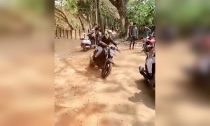 எப்படி நம்ம பசங்க !!