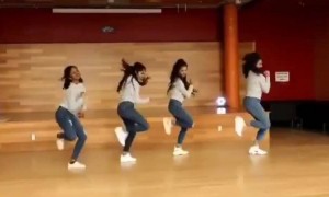 இந்த டான்ஸை பாருங்க ! வேற லெவல் !