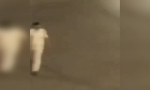 யாராச்சு வெளிய வருவீங்க !!