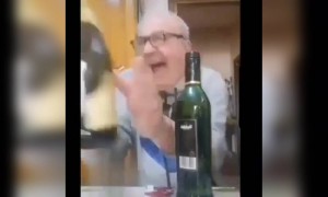 என்ன சிரிப்பு !