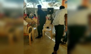 அடேய் !! ஏன்டா ஏன் !!