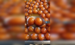 ஐ !! குலாப் ஜாமூன்