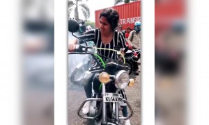 நம்ம லேடி புள்ளிங்கோ !!