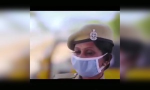 பணியில் உள்ள பெண் போலீஸ்களுக்கு உதவி செய்யுங்கள் !!