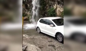 நல்ல ஐடியா !! கார் சுத்தம் பண்ண !!