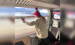 அழுகை என்னும் அருவியில் !!