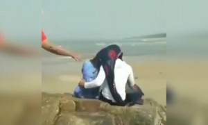 வேற வழி தெரியல ஆத்தா !!