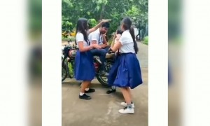 என்ன சாங் இது !!