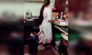 மனுஷனுக்கு கோவம் வ௫மா வராதா...