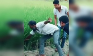 இதுக்கா இப்படி !!