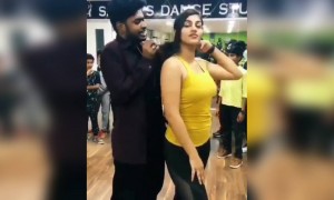 யாஷிகா !!