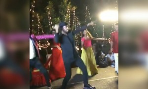 சாண்டி ஆட்டம் !!