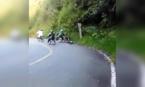 அடேய் ! இருங்கடா !!