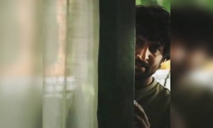 என் வீட்டில் நீ நிற்கின்றாய் !!