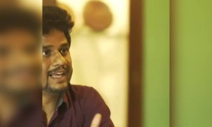 90ஸ் கிட்ஸா இருப்பான் போல !!