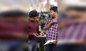 எந்த ஹால்னு தெரியல !!