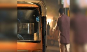 கழட்டிவிட பாக்கறியா !!