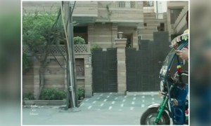 கண்ணும் கண்ணும் கொள்ளையடித்தால் !!