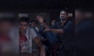 தெரு ஓரம் பறந்துவந்த !