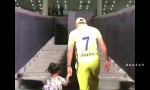 கிரிக்கெட் வீரர் மகேந்திரசிங் தோனி பிறந்தநாள்